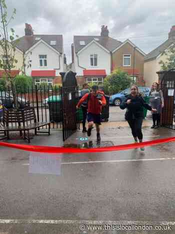 Teachers walk across London for Clean Air Day