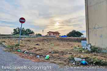 "Alle porte di Belcolle si taglia l'erba ma i rifiuti restano al servizio della natura" - Tuscia Web