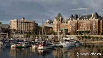 Renowned Empress Hotel on Victoria's waterfront to close for 3 months to complete major renovations