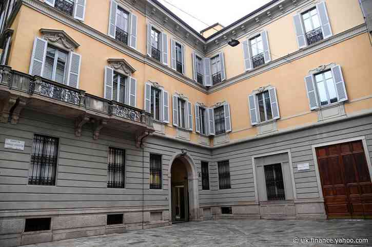 Del Vecchio rules out push for control of Mediobanca after raising stake