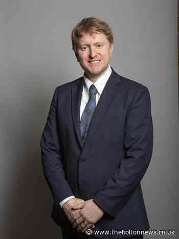 Bolton Mark Logan MP encourages more children to walk to school - The Bolton News