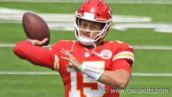 Patrick Mahomes calls high five with COVID-19 positive Stephon Gilmore a 'mental lapse'