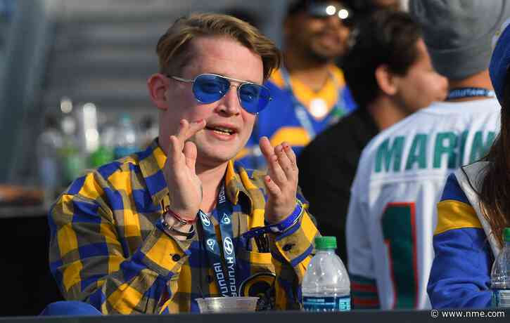 Macaulay Culkin wears hilarious ‘Home Alone’ mask in pledge to stop people spreading COVID-19