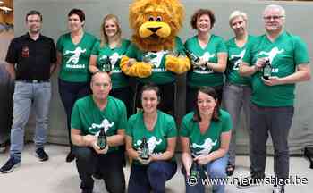 Dameshandbalclub brengt clubbier op de markt: “Brabelle moet ons helpen coronacrisis door te komen”