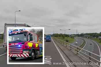 Firecrews called to M61 following car and wagon crash