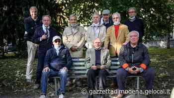 Modena. I dieci “ragazzi terribili” che occupano da vent’anni la panchina dell’amicizia - La Gazzetta di Modena