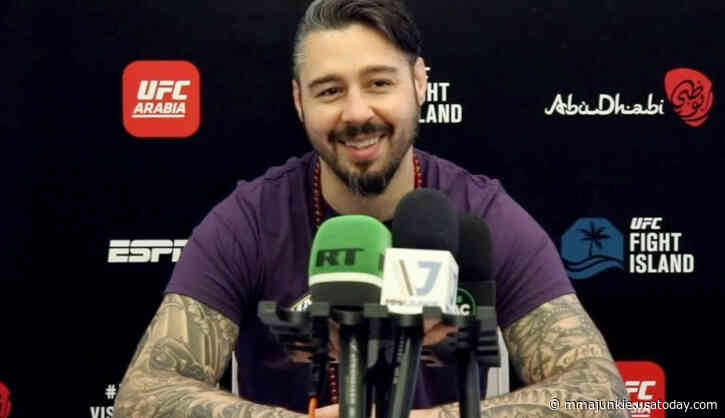 Ten years on, Dan Hardy says he'd love to run back 'embarrassing' UFC 120 loss to Carlos Condit