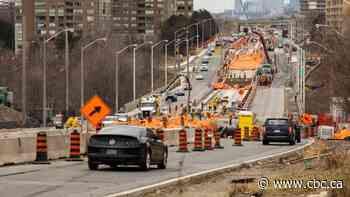 In 'extraordinary step,' company building Eglinton Crosstown hits province with lawsuit