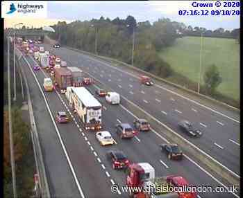 Live traffic and travel - M25 shut from car fire