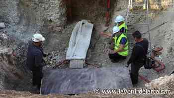 Histoire : À Arras, un sarcophage de 400 kilos vient d’être sorti de terre - L'Avenir de l'Artois