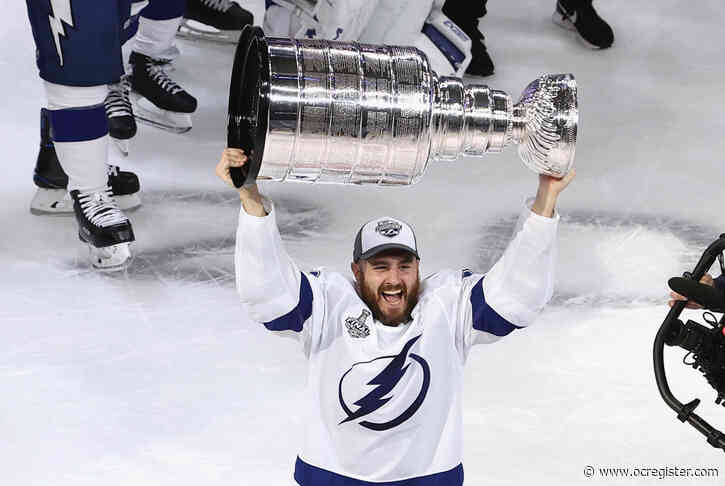 Ducks sign Kevin Shattenkirk, Derek Grant on opening day of free agency