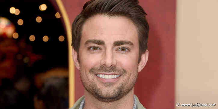 Jonathan Bennett Says the 'Mean Girls' Zoom Reunion Was 'Awkward'