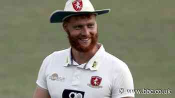 Ivan Thomas: Kent release fast bowler