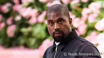 Kanye West, daughter North, 5, don 'Vote Kanye' shirts at London fashion show