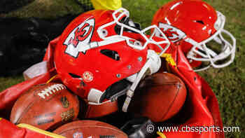Chiefs staffer and Bears practice squad player test positive for COVID-19, per report