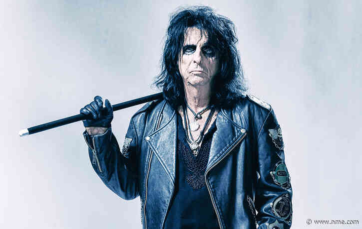 Alice Cooper will read you scary stories this Halloween for new Airbnb experience