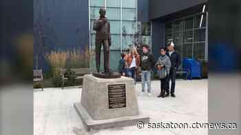 Head coach who died in Humboldt Broncos bus crash immortalized in his hometown
