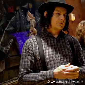 Jack White dedicates 'Saturday Night Live' performance to Eddie Van Halen