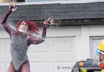 Bloomfield Garden Club puts eclectic artists on a backyard stage
