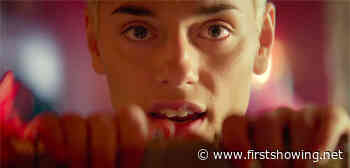 Max Harwood in Trailer for 'Everybody's Talking About Jamie' Movie