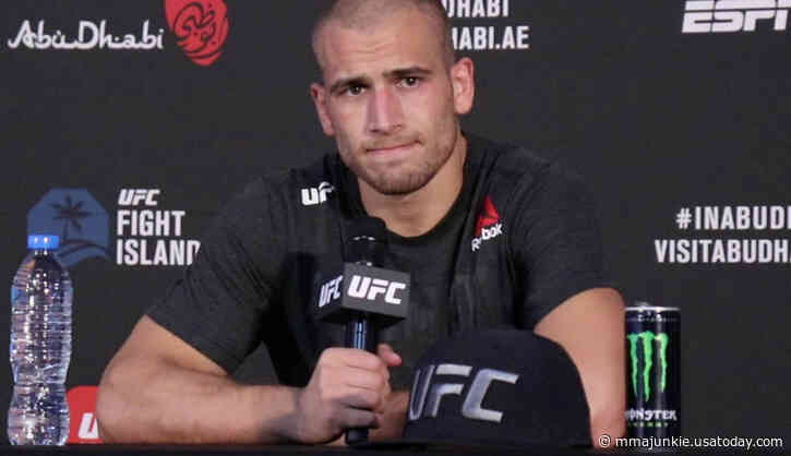 Tom Breese planned to use jab at UFC on ESPN+ 37 – and it got him a finish
