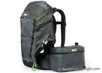 MindShift camera bag has a rotating camera pouch