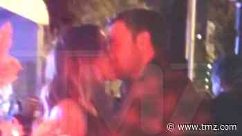 Kristin Cavallari Kisses Comedian Jeff Dye at Chicago Bar