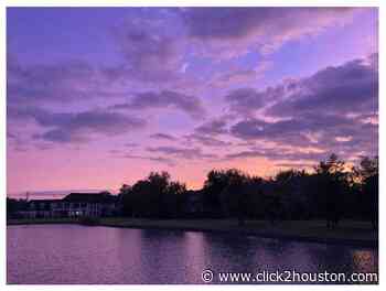 Did you catch the purple sky in Houston? Here are 7 breathtaking photos that you must see - KPRC Click2Houston