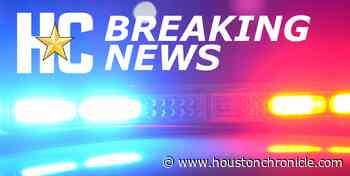 Driver in custody after leading police on hour-long chase in Houston - Houston Chronicle