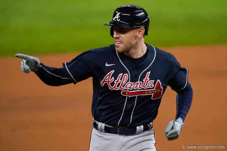 Photos: Dodgers. vs. Atlanta Braves in Game 1 of NLCS
