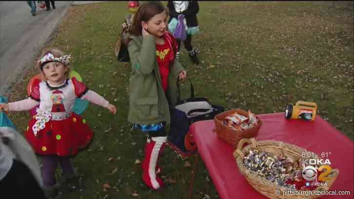Doctor Says Risk Of Catching Coronavirus While Trick-Or-Treating Is ‘Relatively Low’ If Guidelines Are Followed