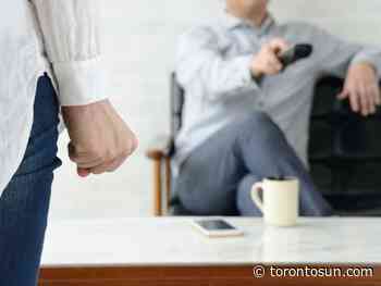 ASK AMY: Kindhearted husband has nagging problem - Toronto Sun