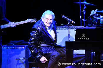 Jerry Lee Lewis Announces 85th Birthday Livestream With Elton John, Bill Clinton, More