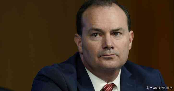 Sen. Mike Lee asks Amy Coney Barrett few questions; gives long speeches instead