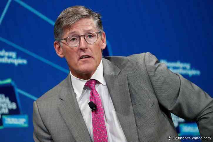 Citigroup's Corbat faces tense analyst questions as he approaches exit