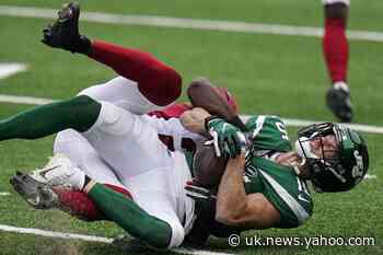 Jets place WR Chris Hogan on IR with high ankle sprain