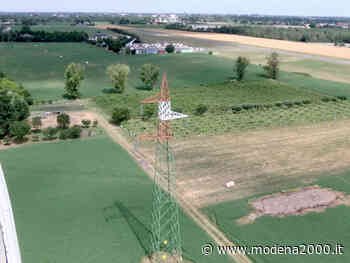 Inrete inizia domani le ispezioni elitrasportate alle linee elettriche aeree modenesi - Modena 2000