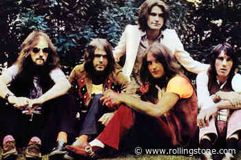 The Kinks Ready Huge ‘Lola Versus Powerman’ 50th-Anniversary Reissue