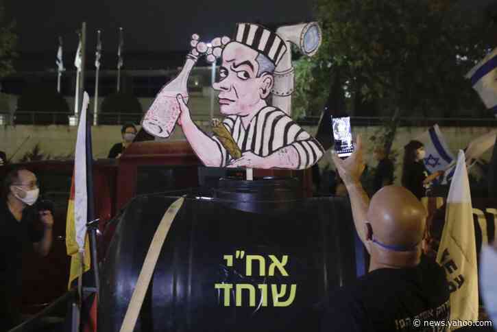 Israeli protesters call for new investigation of Netanyahu