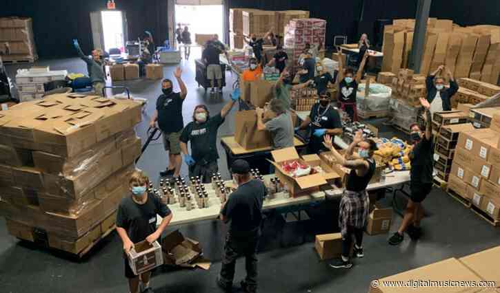 Nashville Music Industry Bands Together, Distributes Food Boxes to Out-of-Work Colleagues