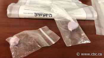 New pink fentanyl causing overdoses across Ontario, prompting public health warnings