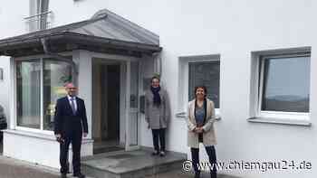 Landtagsabgeordnete Gisela Sengl besucht Gemeinschaftsunterkünfte in Trostberg und Chieming - chiemgau24.de