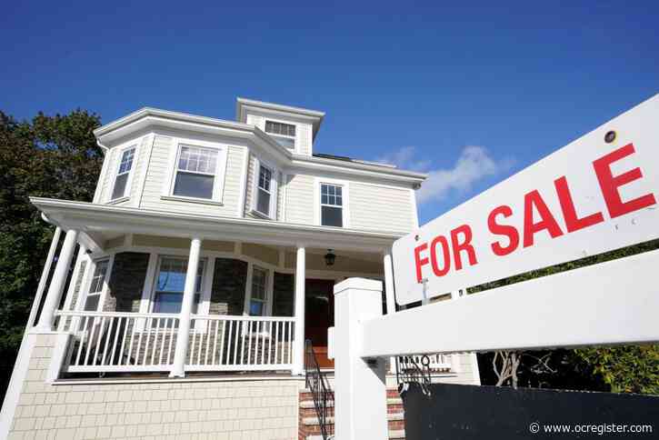 US long-term mortgage rates fall to low; 30-year at 2.81%