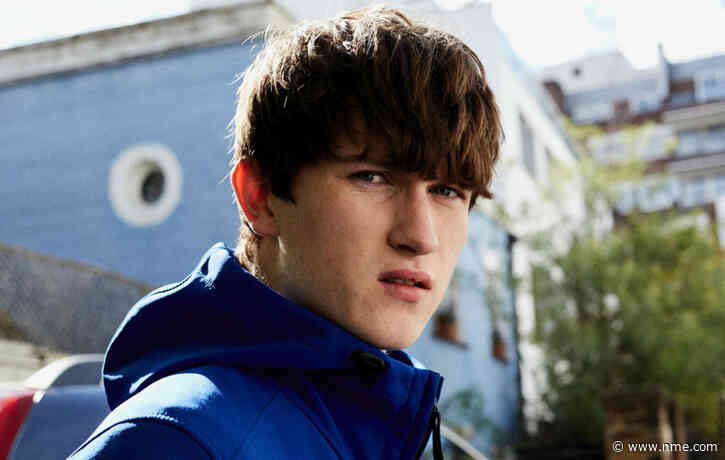 Rising songwriter Andrew Cushin teams up with Noel Gallagher on new track ‘Where’s My Family Gone’