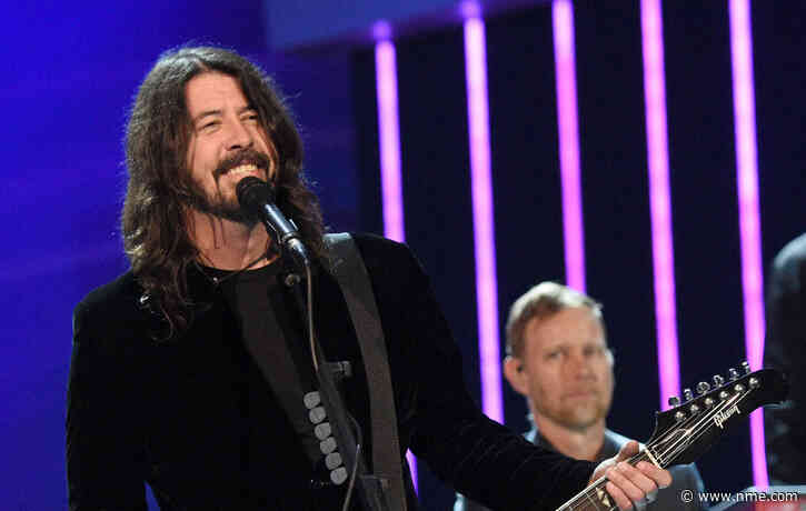 Watch Foo Fighters play acoustic version of ‘Learn To Fly’ on ‘Jimmy Kimmel Live’