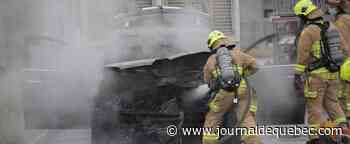 Un véhicule prend feu à Beauport