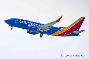 Southwest is expanding at United's Houston and Chicago hubs - CNBC