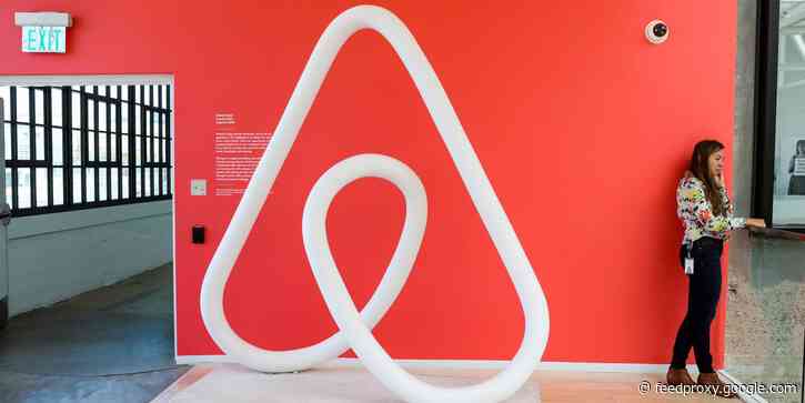 SCOTT GALLOWAY: Here's why Airbnb is the most valuable private company in America — and why you should expect it to take off at this time next year