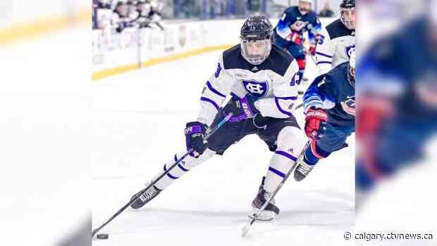Canada and U.S. COVID-19 hockey protocols playing out on the ice