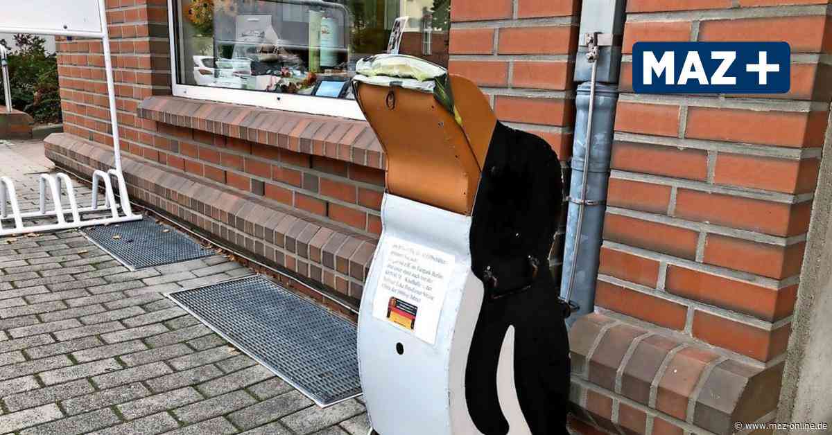 Königs Wusterhausen: Pinguin als Abfallbehälter zieht Blicke auf sich - Märkische Allgemeine Zeitung